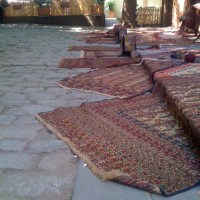 About Shopping - Traditional Carpets and Rugs